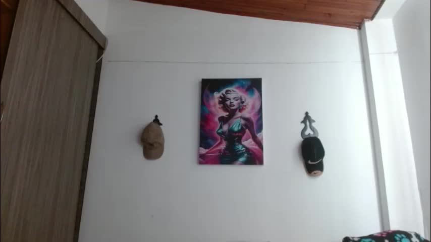 crystal_starx Adult Chat April 14, 2026