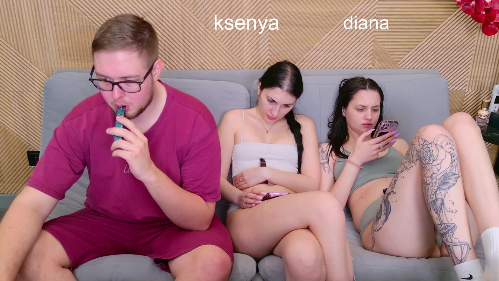 WebcamSlut Adult Chat April 15, 2026