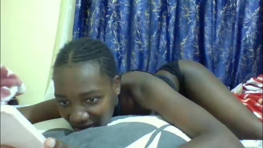 lunah_kitty Adult Chat April 15, 2026