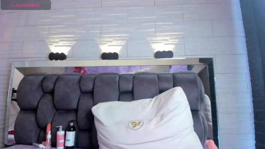 jade_heartt Adult Chat April 15, 2026