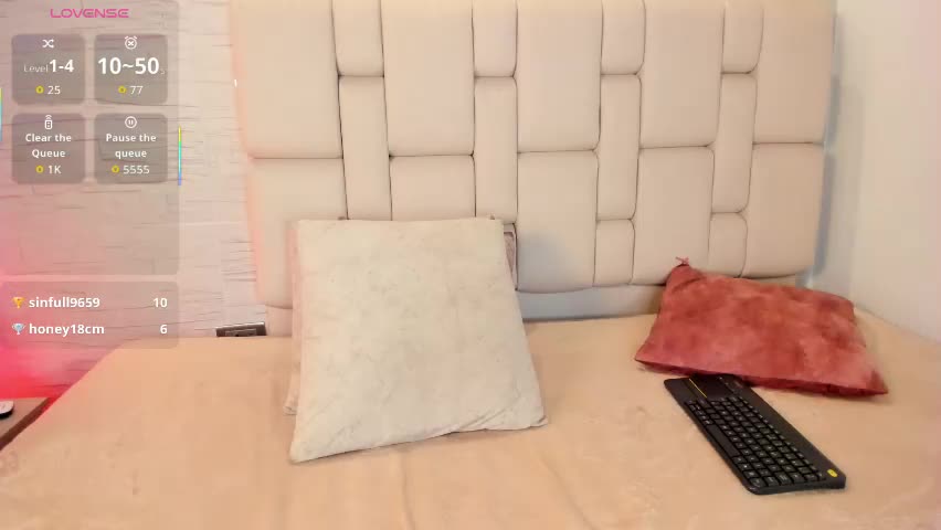 laurakane_ Adult Chat April 14, 2026