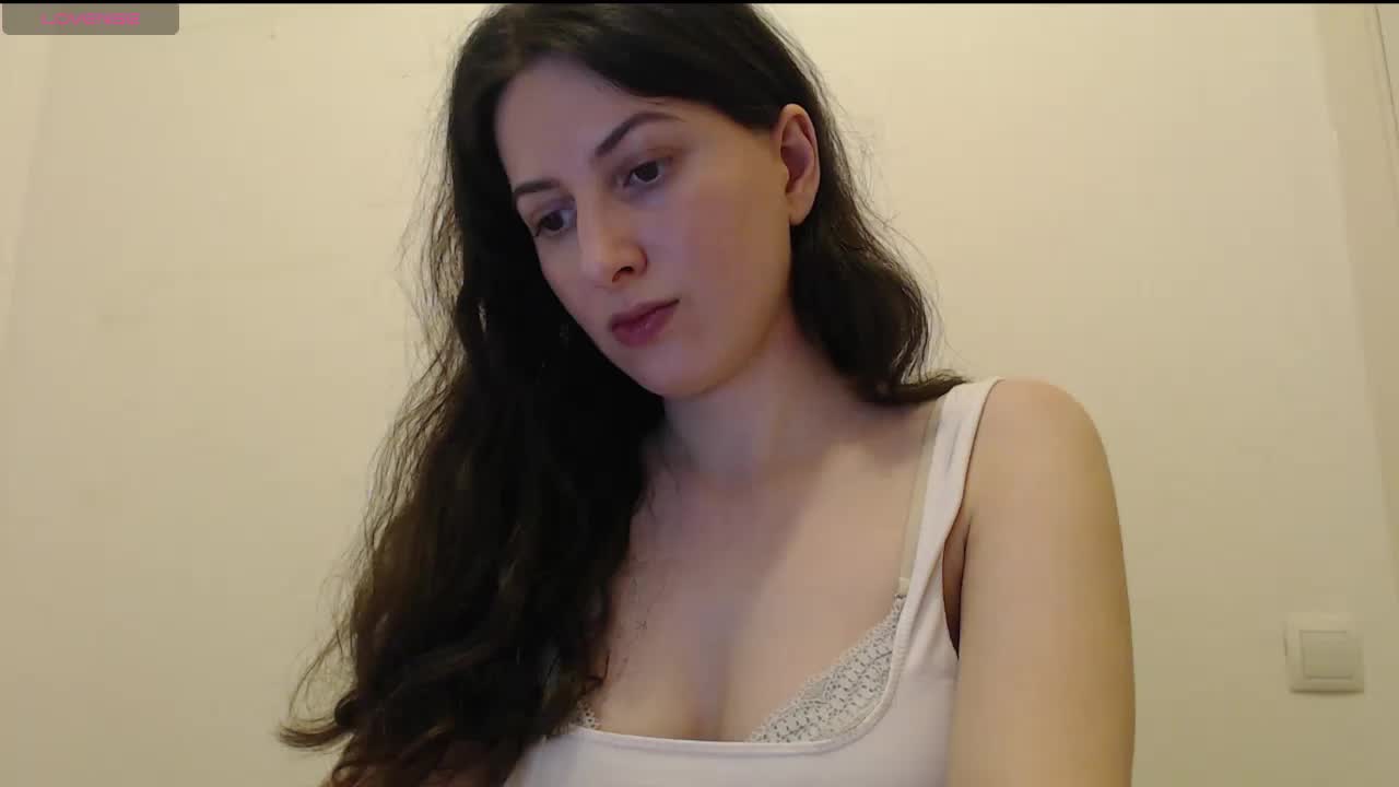 Hot-lina Adult Chat April 15, 2026