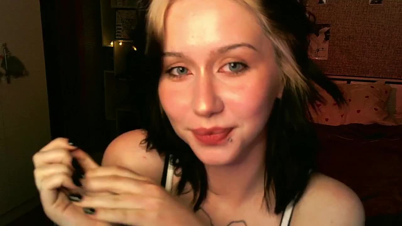 velvetsunrise Adult Chat April 15, 2026