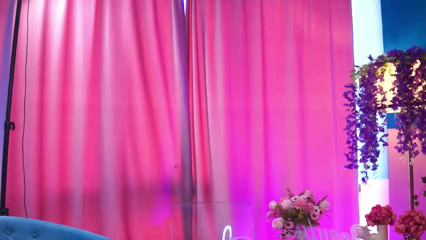 crisstyblair Adult Chat April 14, 2026