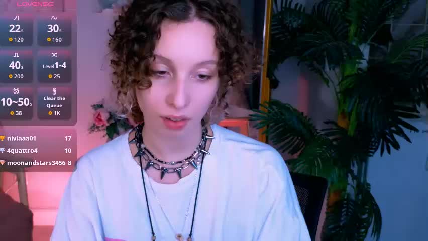sunnyshy_mia Adult Chat April 15, 2026