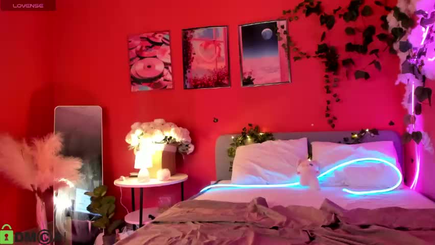 suzane_martin Adult Chat April 14, 2026