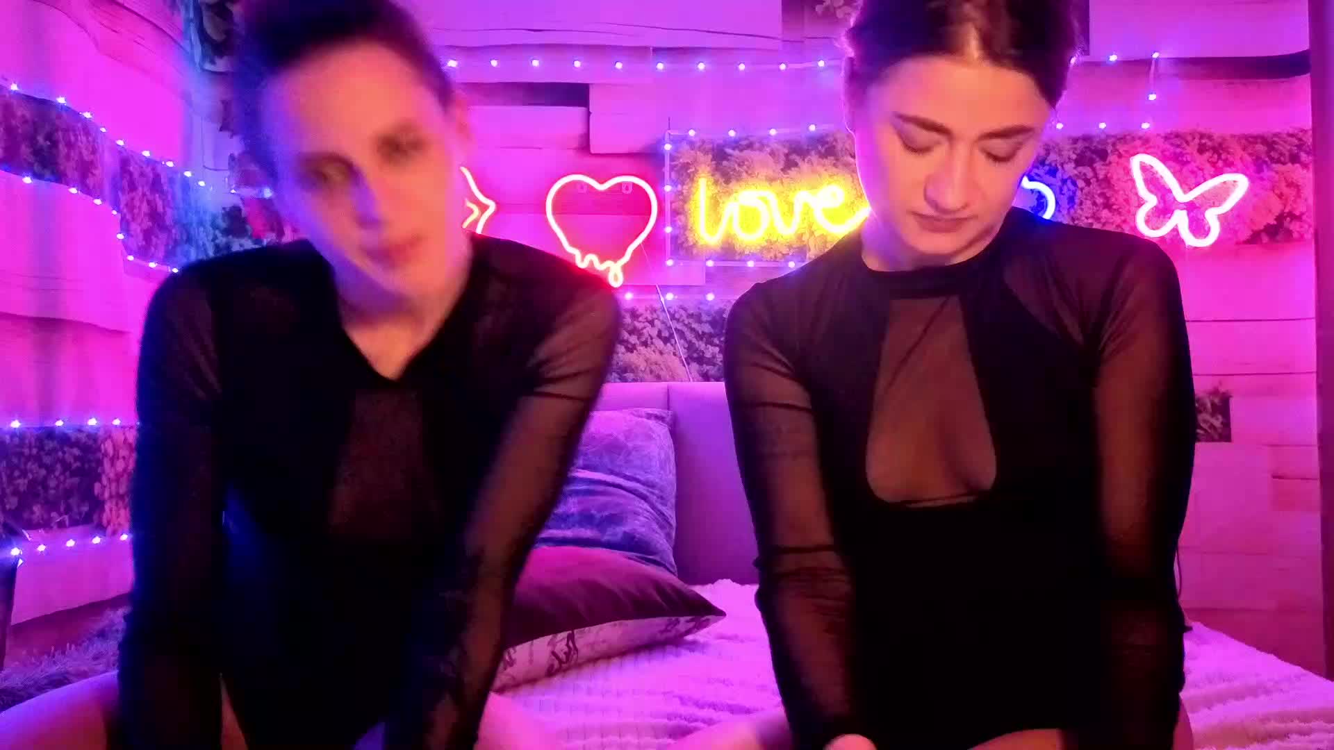 2Laski2 Adult Chat April 15, 2026