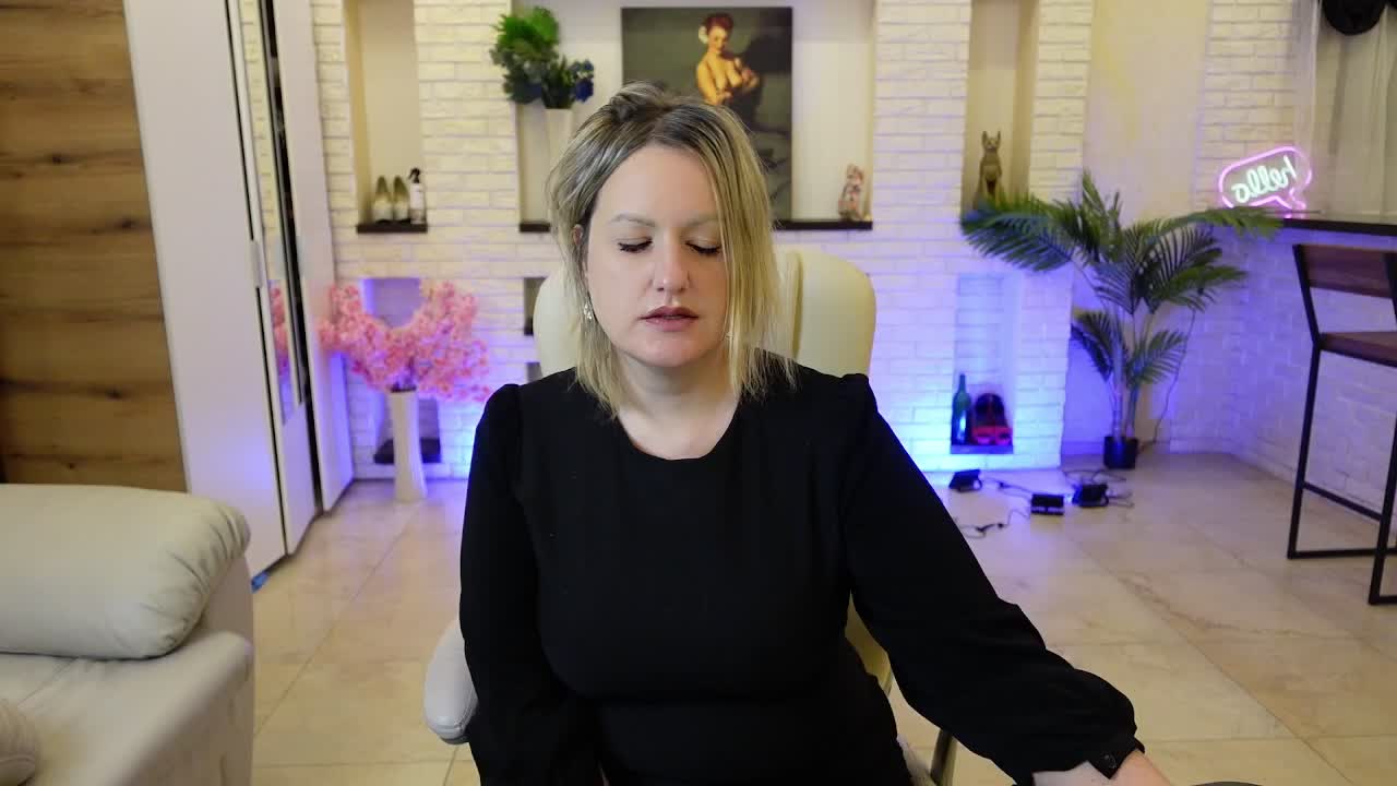 MariemLui Adult Chat April 15, 2026