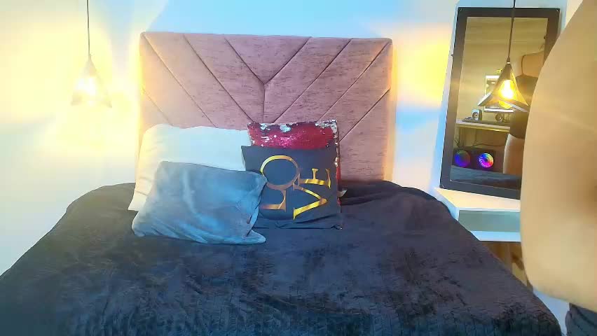 mabel_black_ Adult Chat April 15, 2026