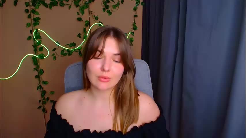 mia_lemm Adult Chat April 15, 2026