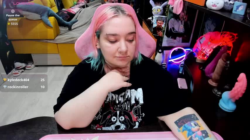 Softie_Sofy Adult Chat April 15, 2026