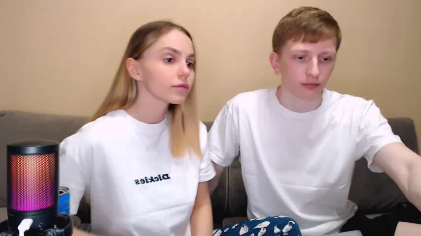 juliaanddima Adult Chat April 15, 2026