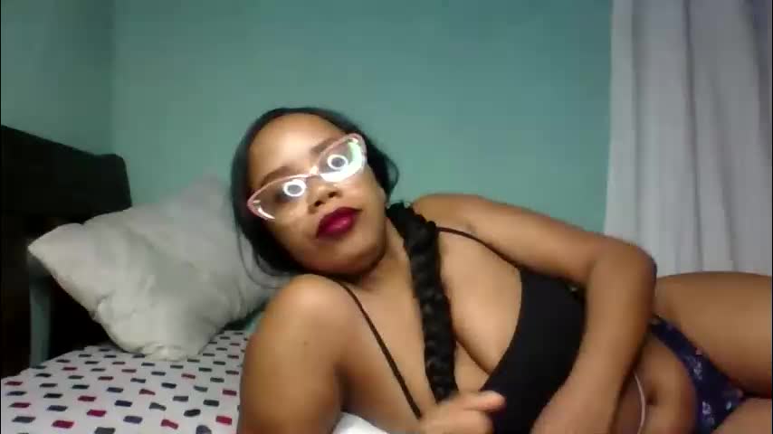 pretty_zara Adult Chat April 15, 2026