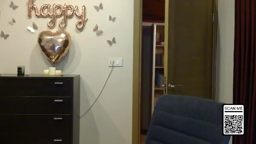 wild_silk_desire Adult Chat April 15, 2026