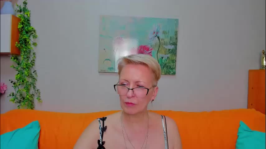 iamyourdream89 Adult Chat April 15, 2026