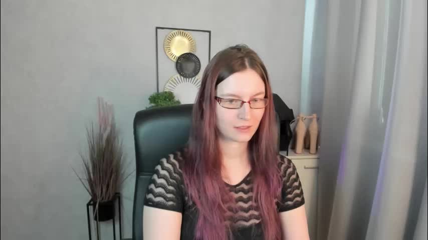 emma_lust94 Adult Chat April 15, 2026