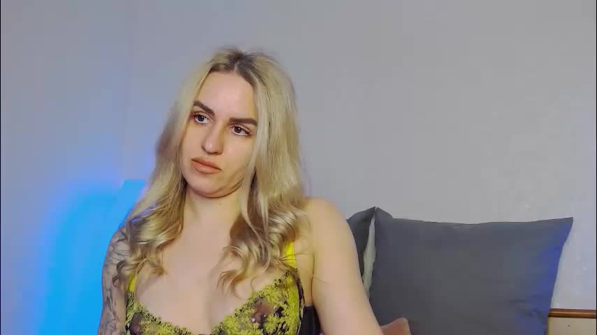 foxy_kimmi Adult Chat April 15, 2026