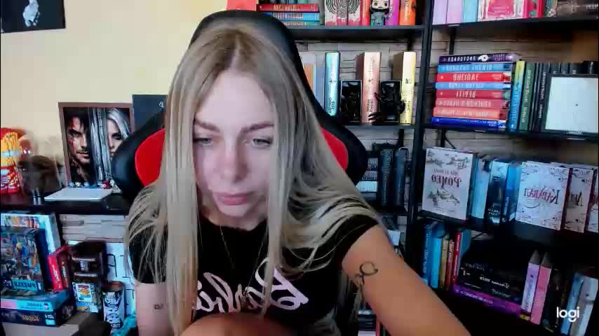 library_girl Adult Chat April 15, 2026