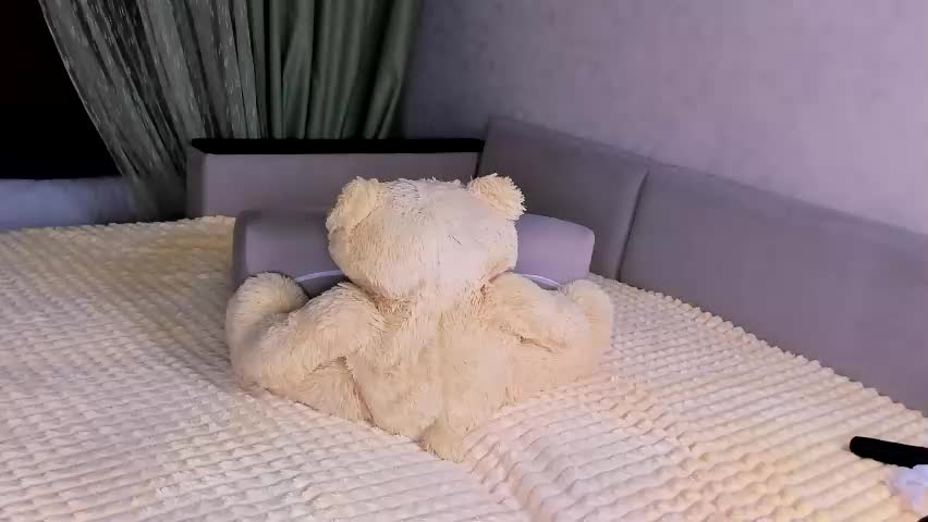 sweet_barbe Adult Chat April 15, 2026
