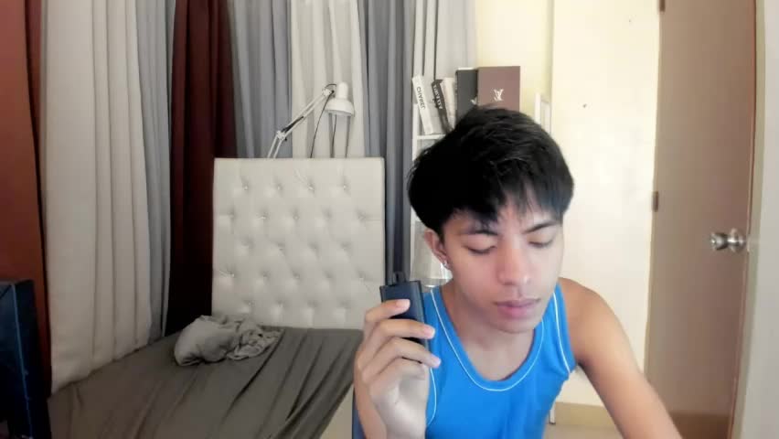 davincihugecock Adult Chat April 15, 2026
