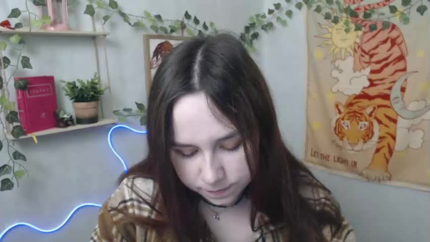 veryveryvery_shy Adult Chat April 15, 2026