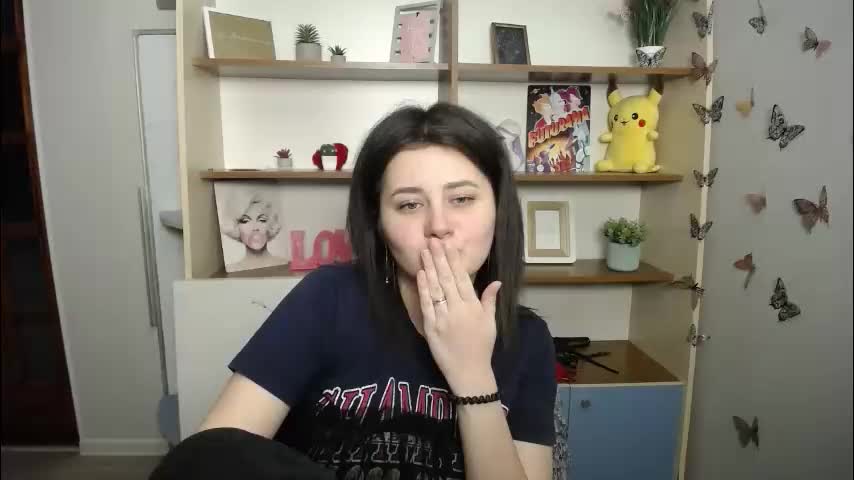 kissleoxx Adult Chat April 15, 2026