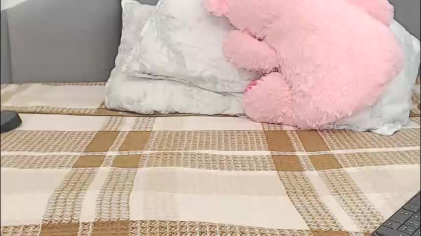 lovellykitty_1 Adult Chat April 15, 2026