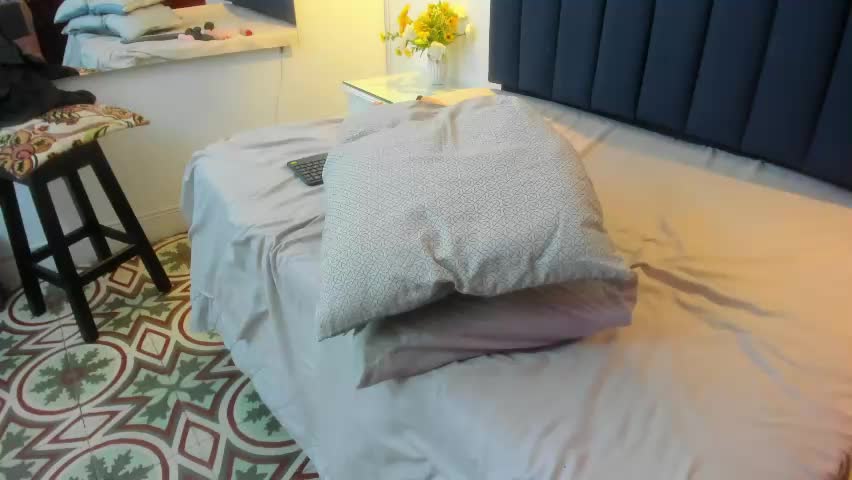 angyrios Adult Chat April 15, 2026