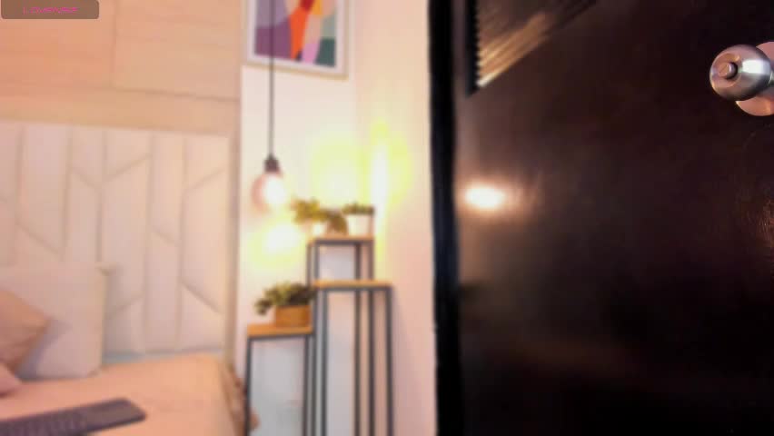 michelle__jones Adult Chat April 15, 2026