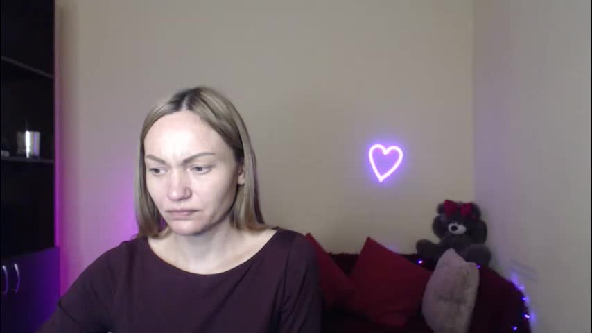 mikkey_mouse8 Adult Chat April 15, 2026