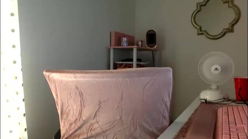 madam_glam Adult Chat April 15, 2026