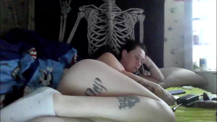 snowbunnyballs Adult Chat April 15, 2026