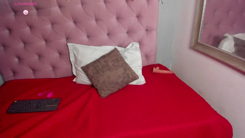 amber__moon1 Adult Chat April 15, 2026