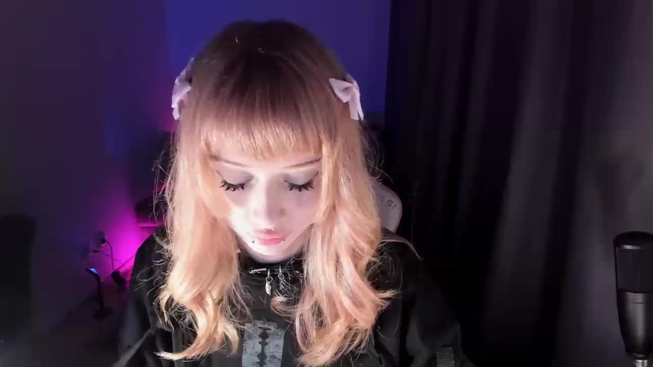 mnepohuyy Adult Chat April 16, 2026