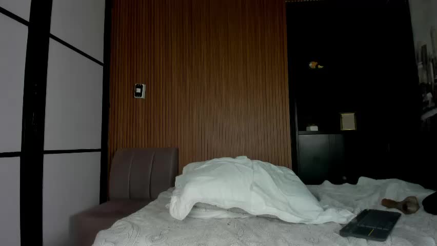 catalinamartinezz_ Adult Chat April 15, 2026