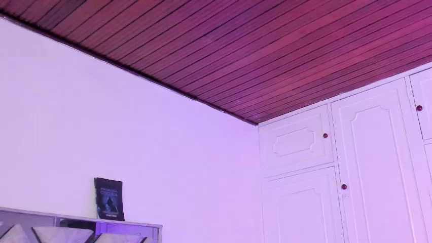 kat_santana Adult Chat April 15, 2026