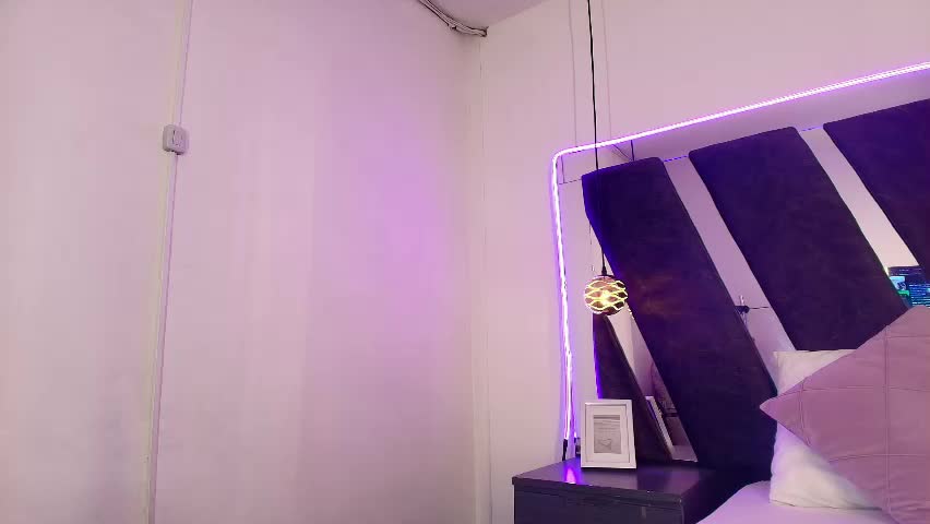 scarlett_turner_ Adult Chat April 15, 2026