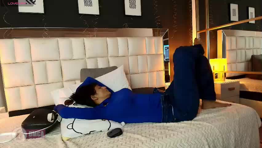 gaby_jazmin Adult Chat April 15, 2026