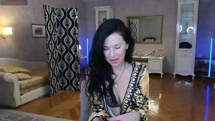 lina_flore Adult Chat April 15, 2026