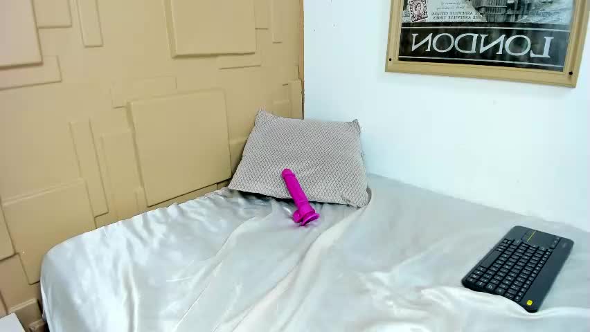 akyra_ebony Adult Chat April 15, 2026