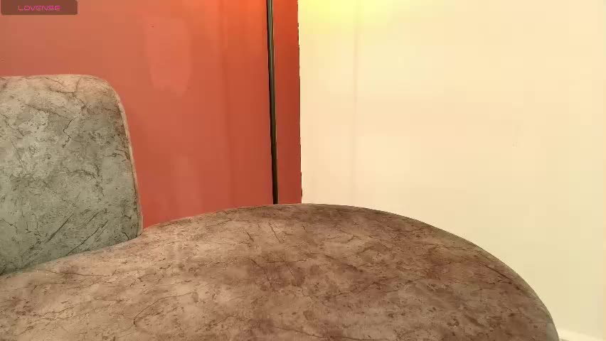 luna__velvet Adult Chat April 15, 2026
