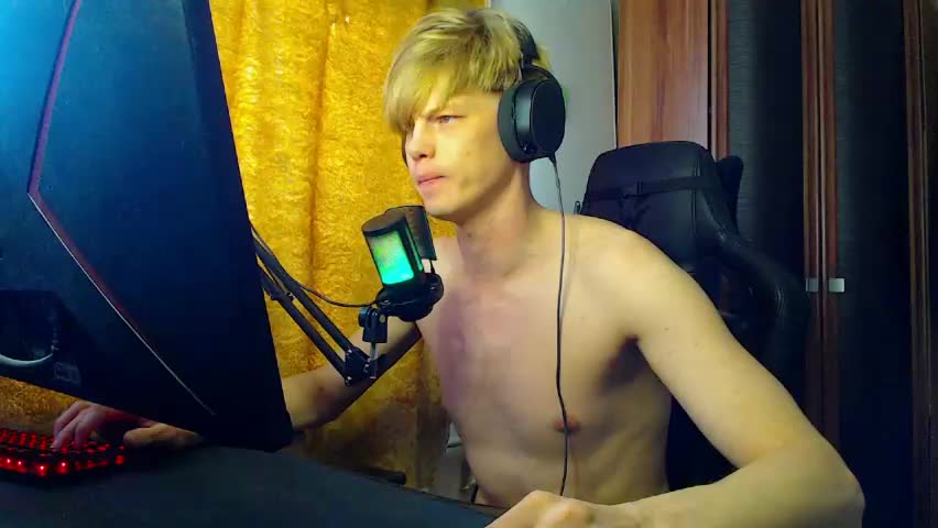 shyredstar Adult Chat April 15, 2026