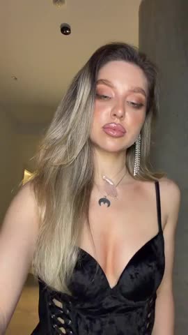 MistressX555 Adult Chat April 15, 2026