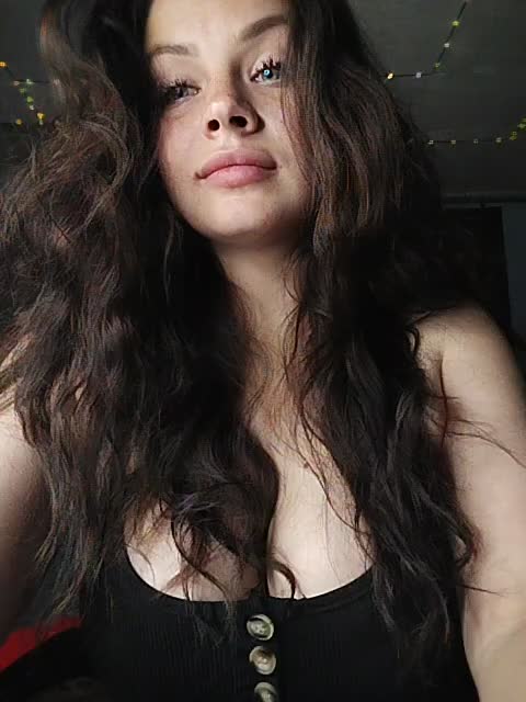 Sweet-Candy88 Adult Chat April 16, 2026