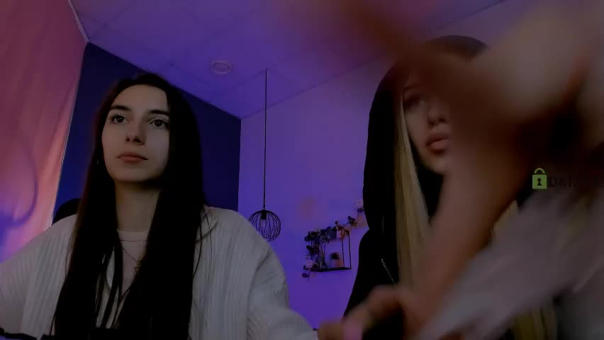 _kellykitten_ Adult Chat April 15, 2026