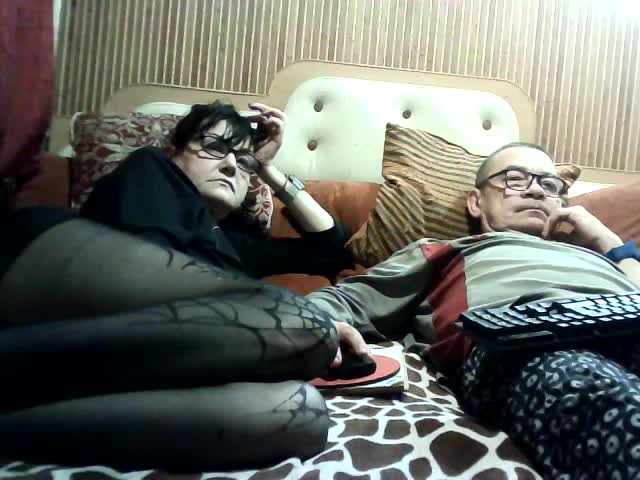 coupleofcoolx Adult Chat April 15, 2026