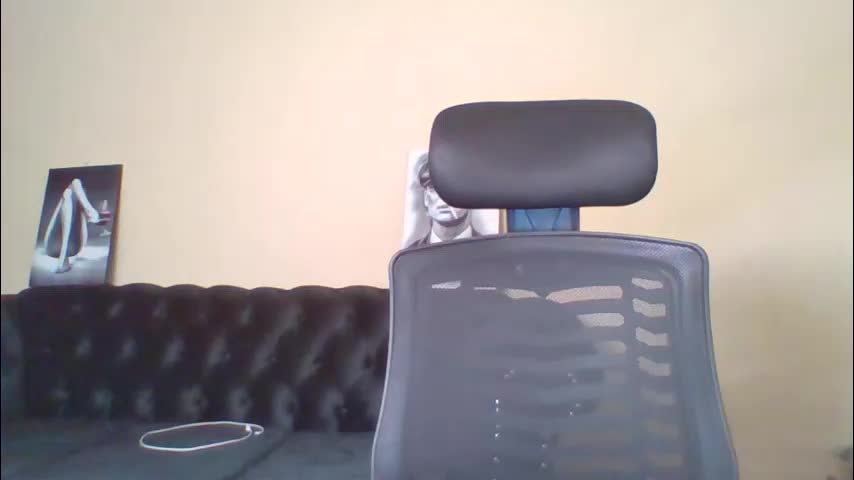 miami_muffin Adult Chat April 15, 2026