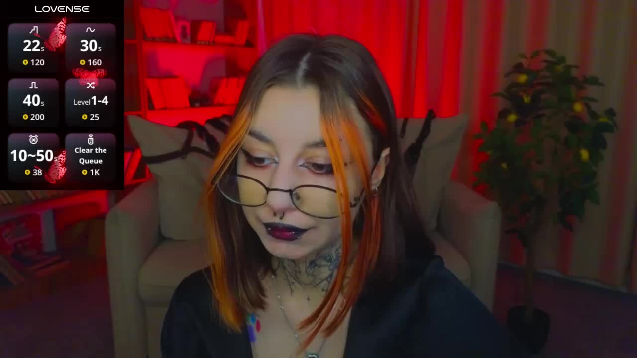 MistressMarcelline Adult Chat April 16, 2026