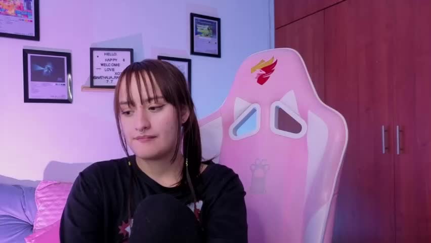 nathalia_ramirez_ Adult Chat April 15, 2026