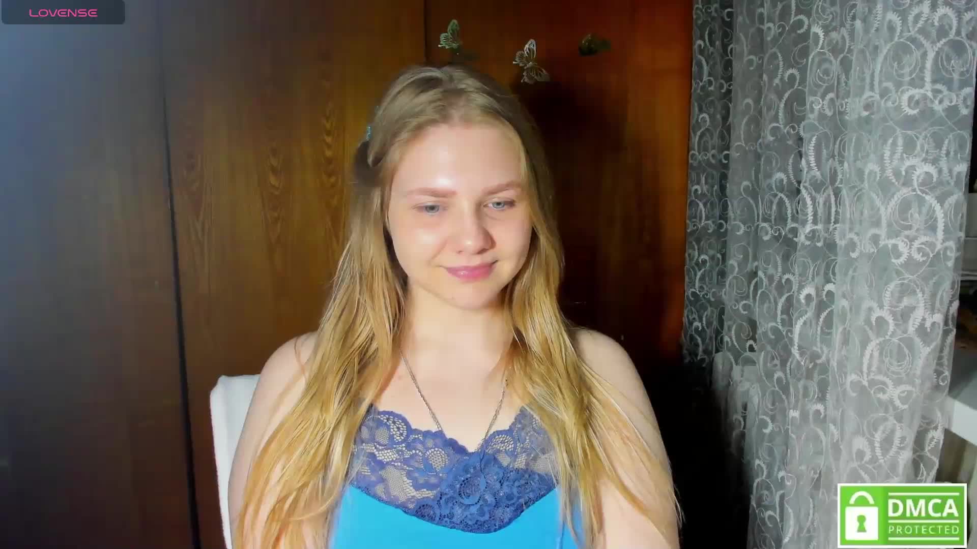 Emma-Frizea Adult Chat April 15, 2026